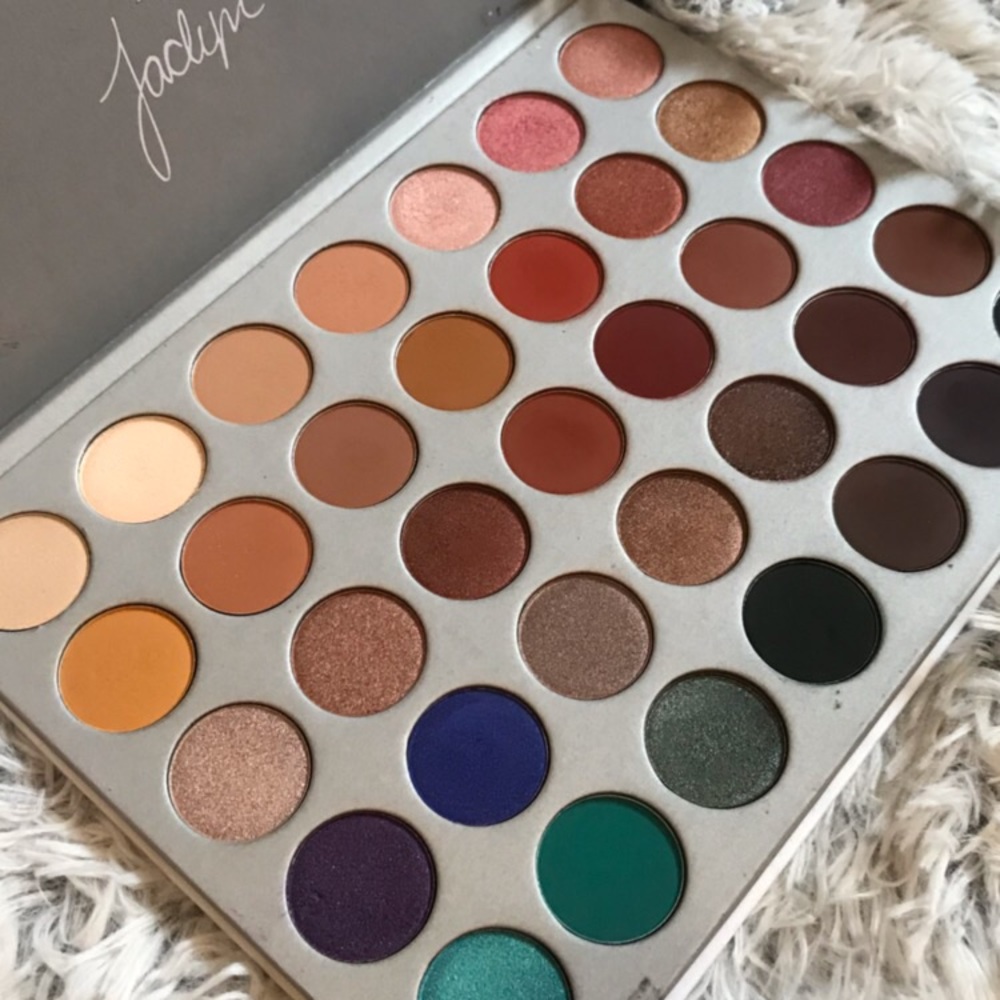 Morphe Jaclyn Hill Eyeshadow Palette